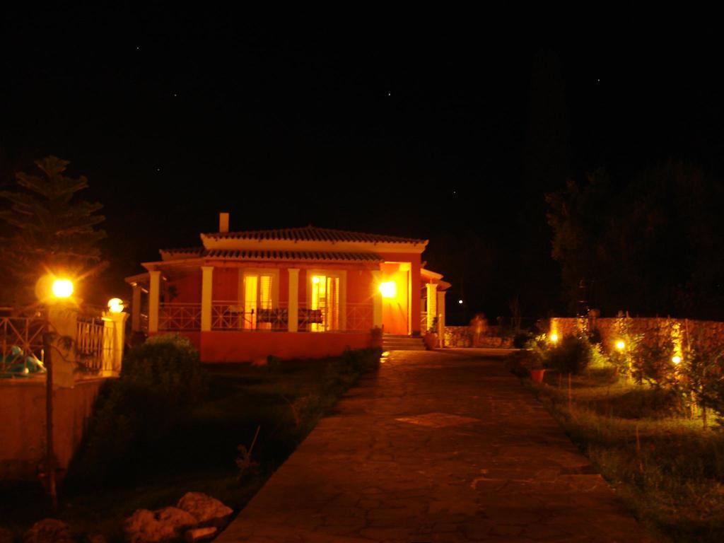 Villa Grecia Liapades Phòng bức ảnh